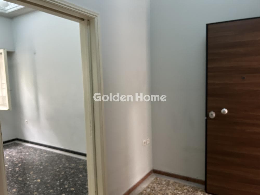 Apartment in Lofos Axiomatikon, Peristeri — Photo 4 of 18
