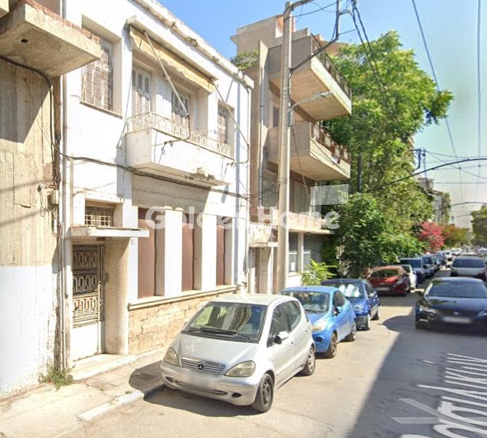 Οικόπεδο στην Διυλιστήρια, Πειραιάς