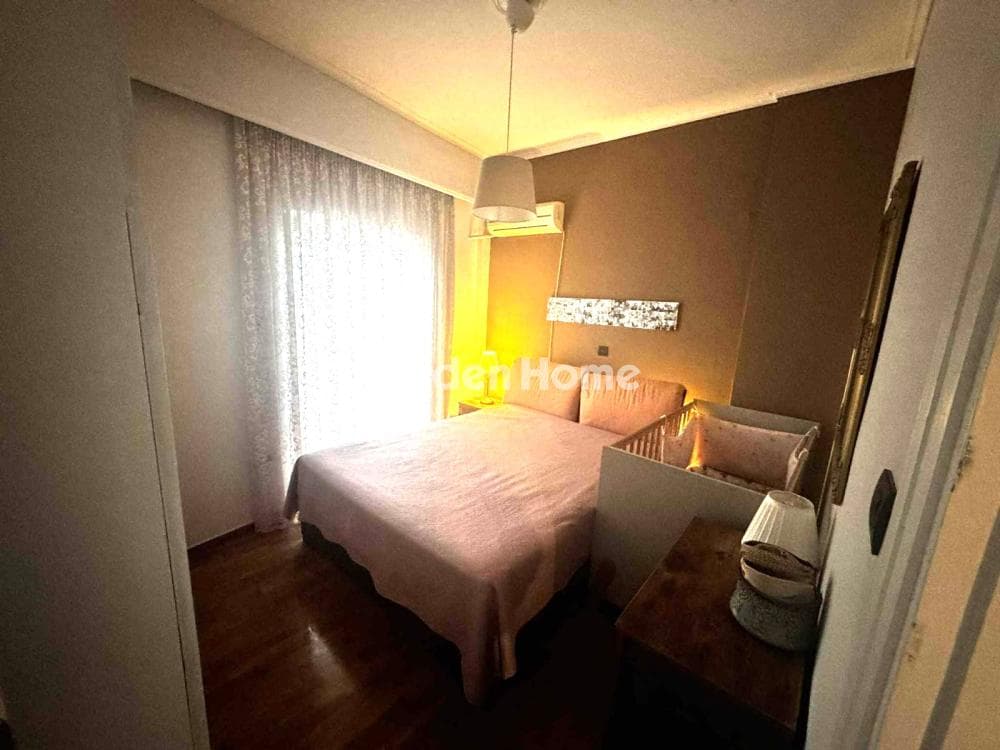 Apartment in Kareas, Vironas — Photo 4 of 11