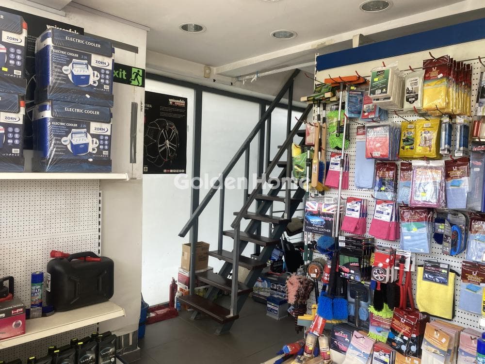 Retail Store in Centre, Kalithea — Photo 8 of 12