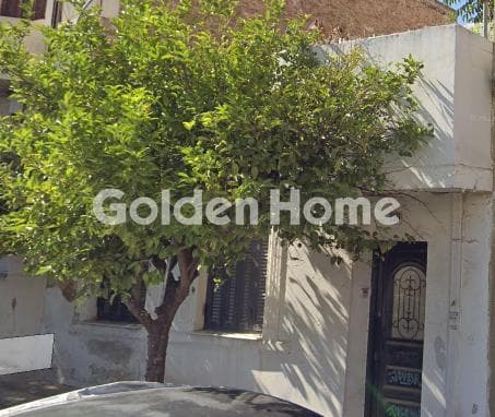 Building Plot in Agia Sofia, Piraeus — Photo 1 of 3