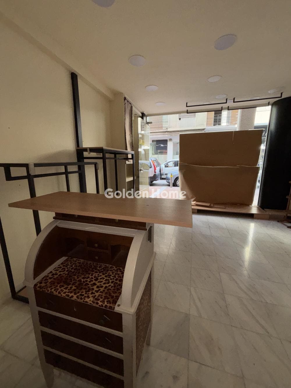 Κατάστημα στην Πλατεία Αναγεννήσεως, Καισαριανή — Φωτογραφία 12 από 14