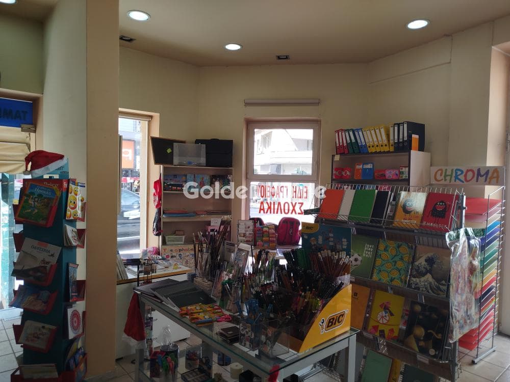 Retail Store in Voud, Patra — Photo 3 of 11