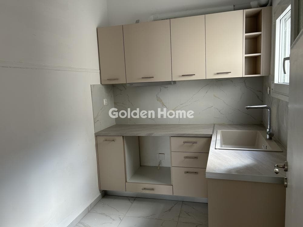 Apartment in Osios Loukas, Patisia — Photo 13 of 21
