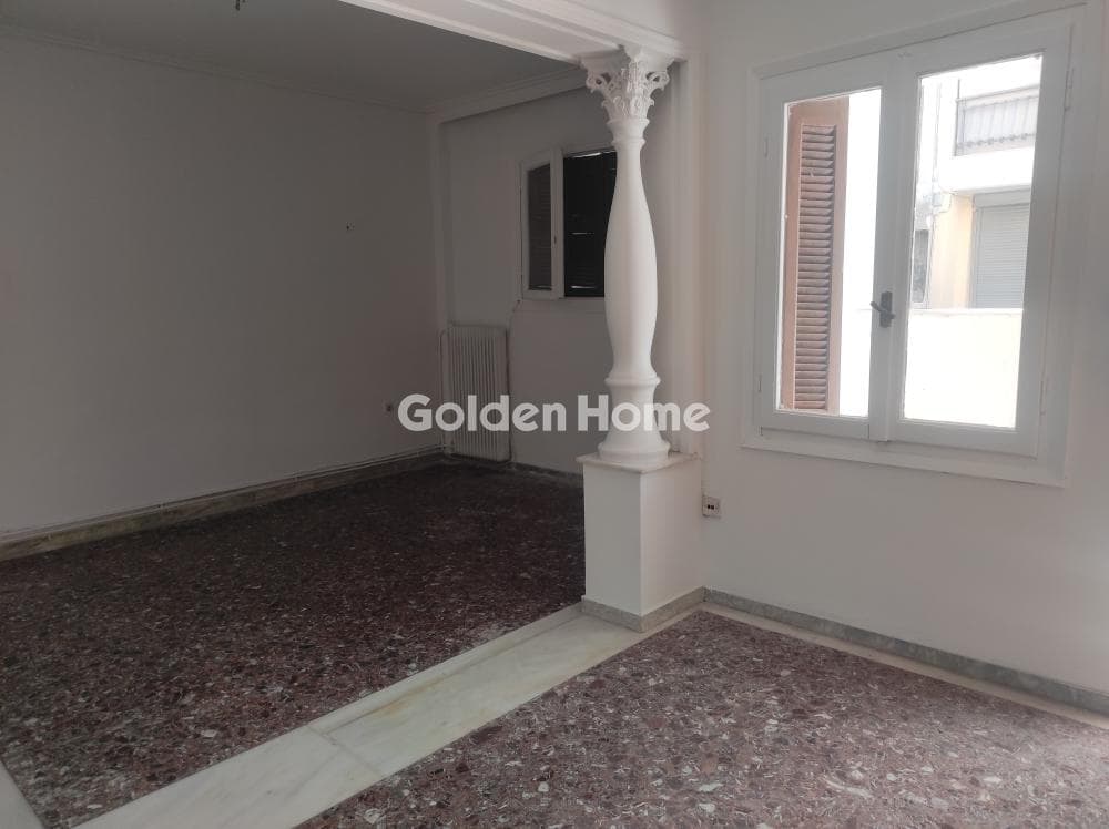 Apartment in Antheon, Agios Dimitrios — Photo 2 of 13