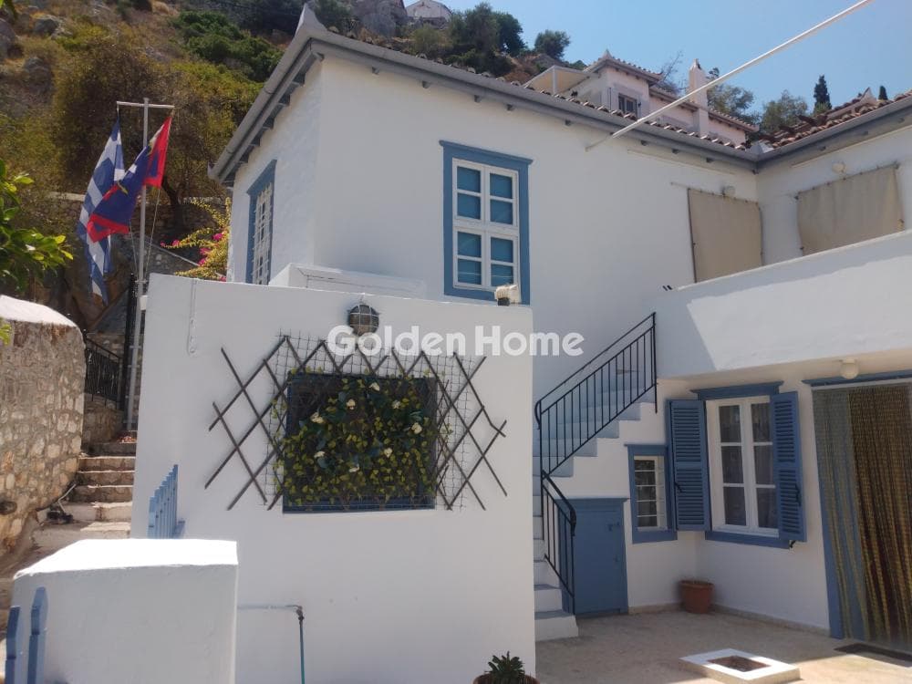 House in Moni Agias Efpraxias, Hydra — Photo 3 of 25