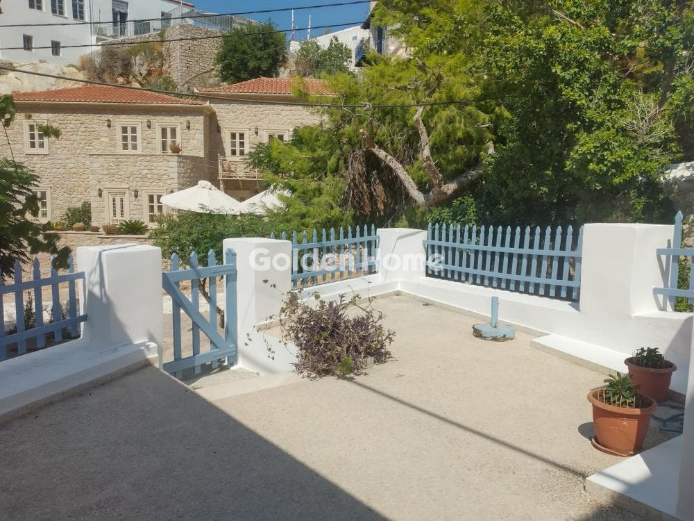 House in Moni Agias Efpraxias, Hydra — Photo 8 of 25
