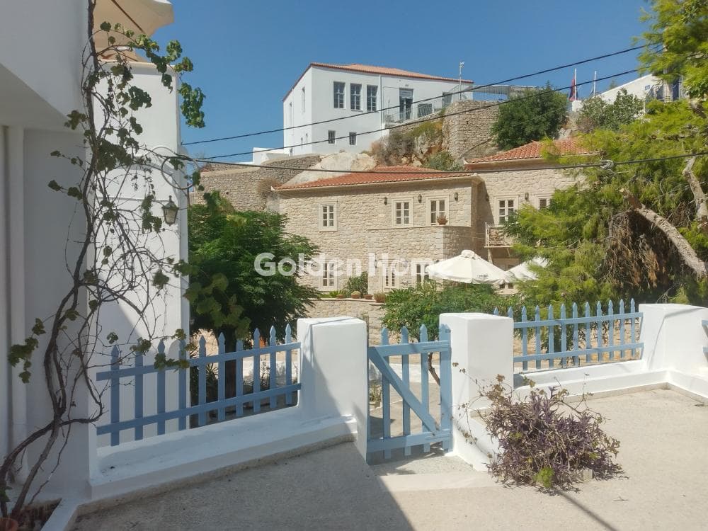 House in Moni Agias Efpraxias, Hydra — Photo 10 of 25