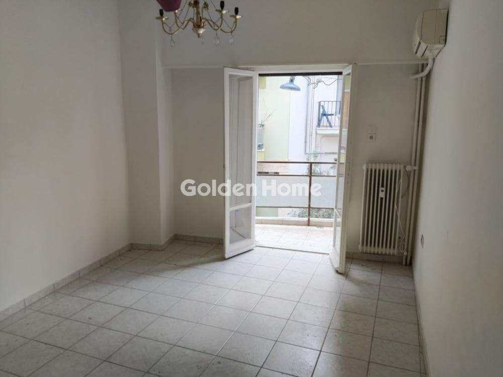 Apartment in Agios Panteleimonas, Patision - Acharnon — Photo 1 of 13
