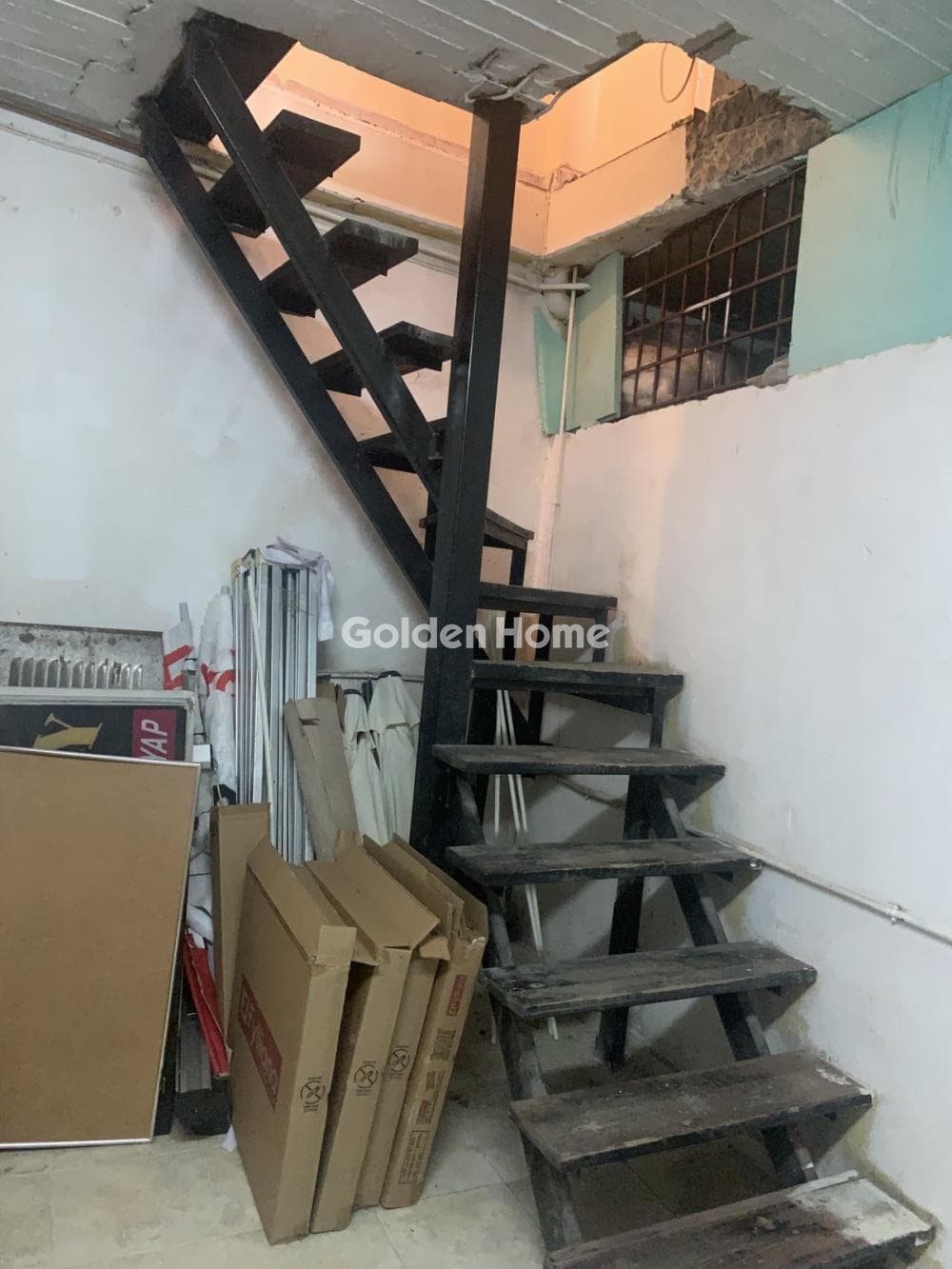 Retail Store in Moni Agion Anargiron, Agioi Anargiroi — Photo 2 of 3