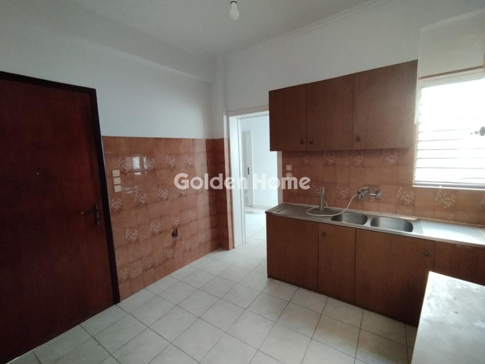 Apartment in Aspra Chomata, Peristeri — Photo 3 of 10