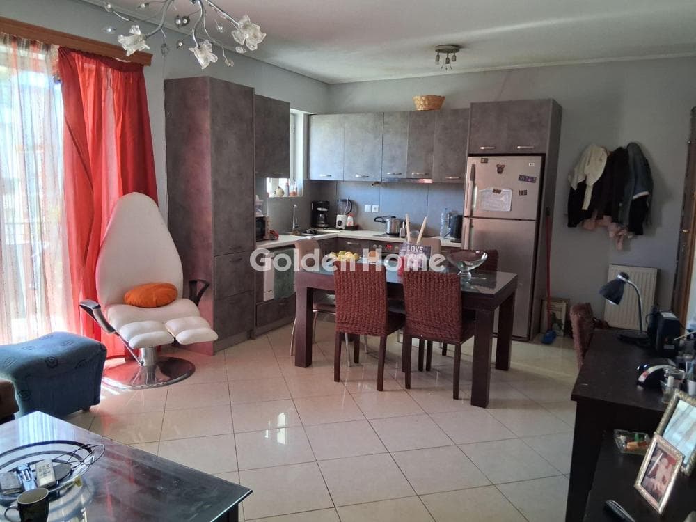 Apartment in Analipsi, Drapetsona — Photo 2 of 22