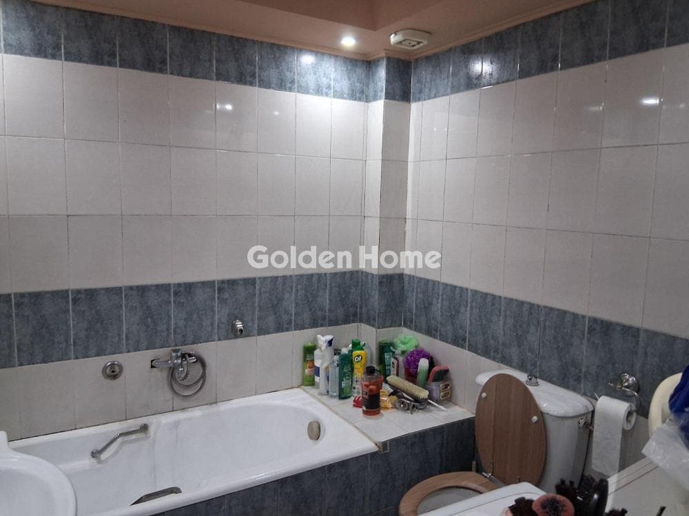 Apartment in Analipsi, Drapetsona — Photo 17 of 22