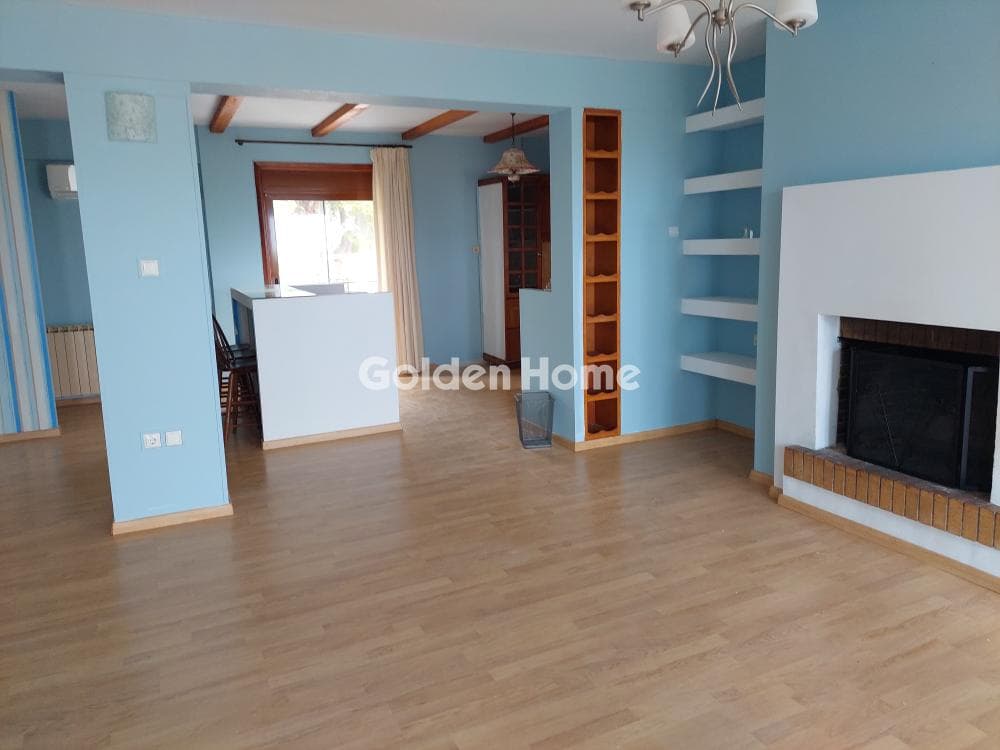 Apartment in Panorama, Rafina — Photo 1 of 19