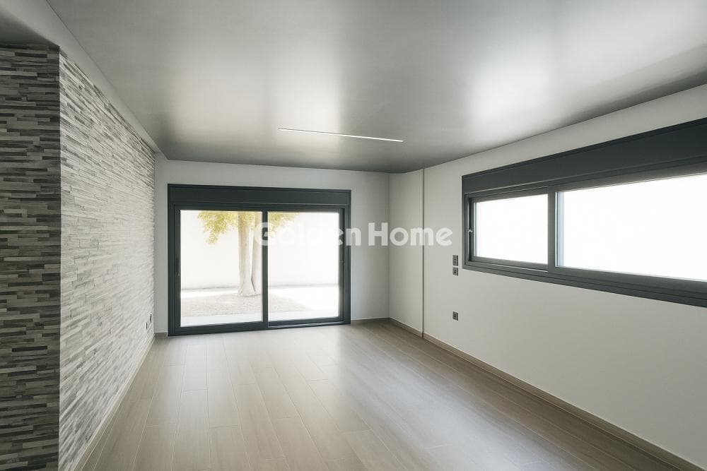 Apartment in Asirmatos, Agios Dimitrios — Photo 1 of 33