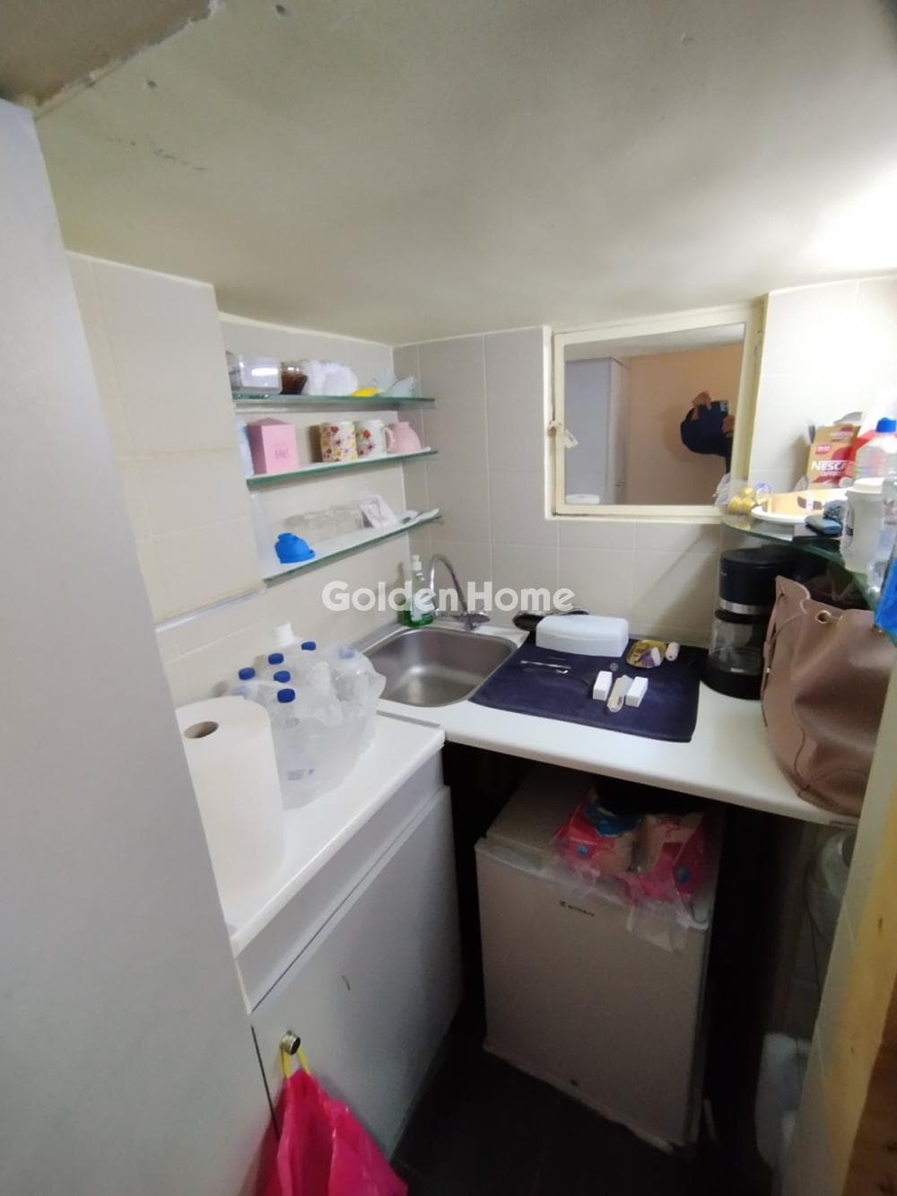 Retail Store in Ano Glyfada, Glyfada — Photo 11 of 12
