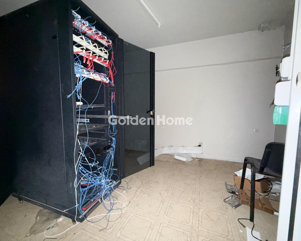 Κατάστημα στην Διυλιστήρια, Πειραιάς — Φωτογραφία 11 από 12