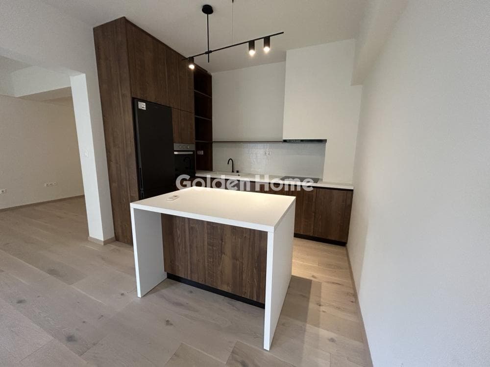 Apartment in Politechneio, Exarchia - Neapoli — Photo 3 of 15