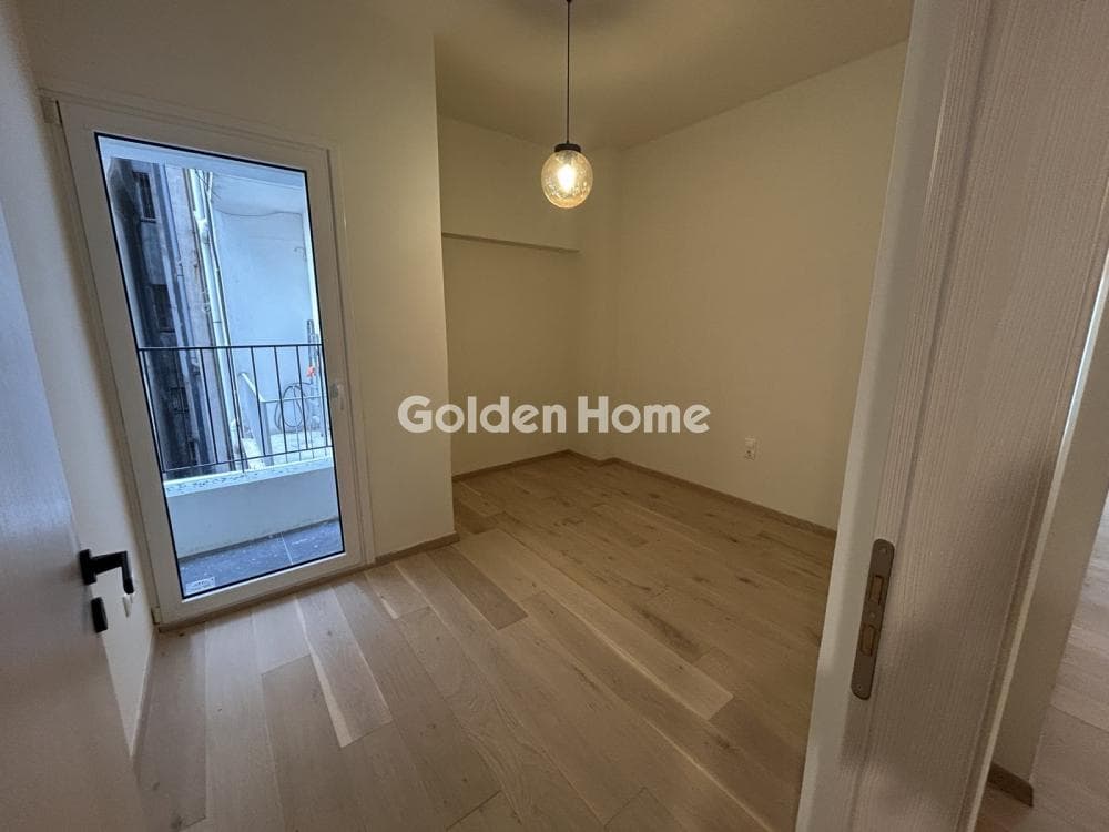 Apartment in Politechneio, Exarchia - Neapoli — Photo 8 of 15