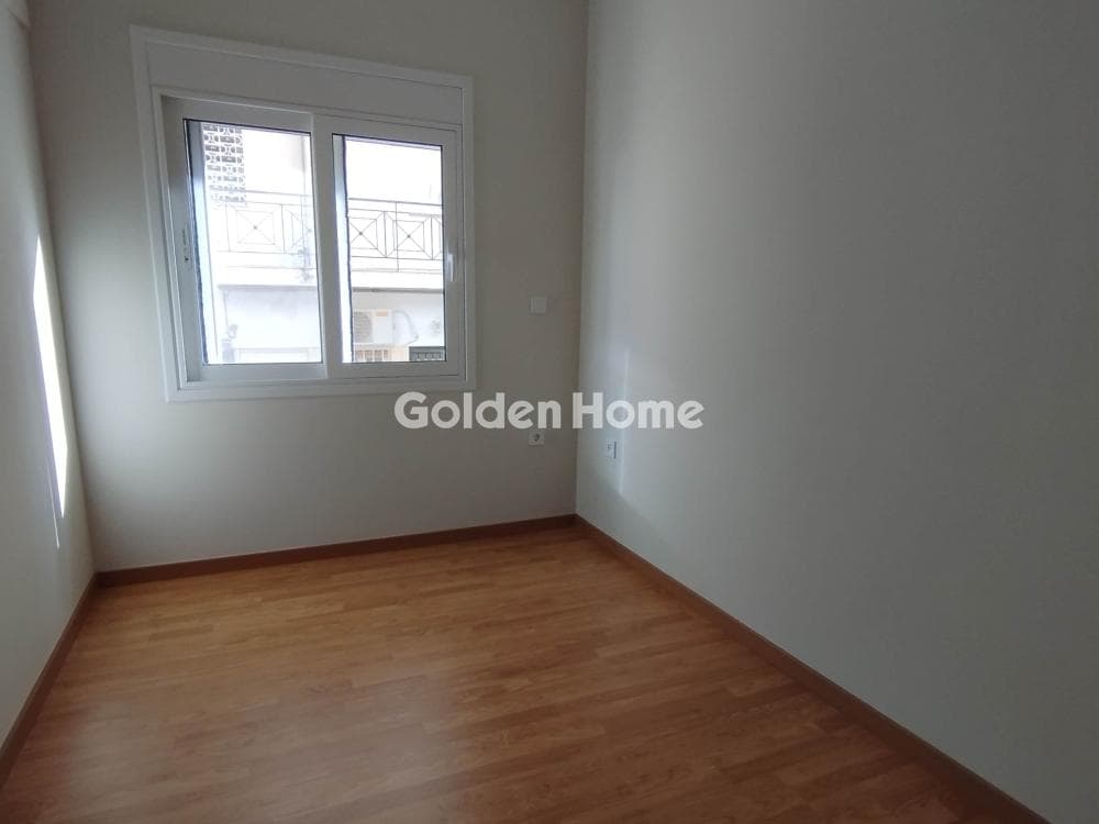 Apartment in Agios Georgios, Nikaia — Photo 9 of 12