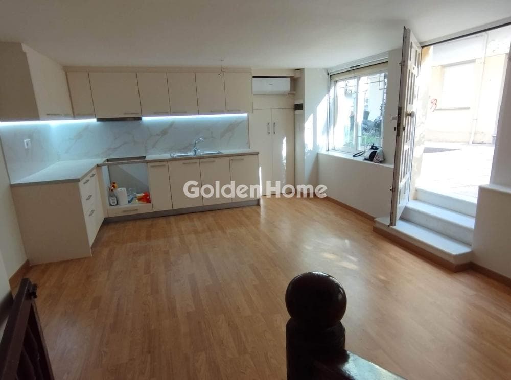 Apartment in Agios Georgios, Nikaia — Photo 3 of 12
