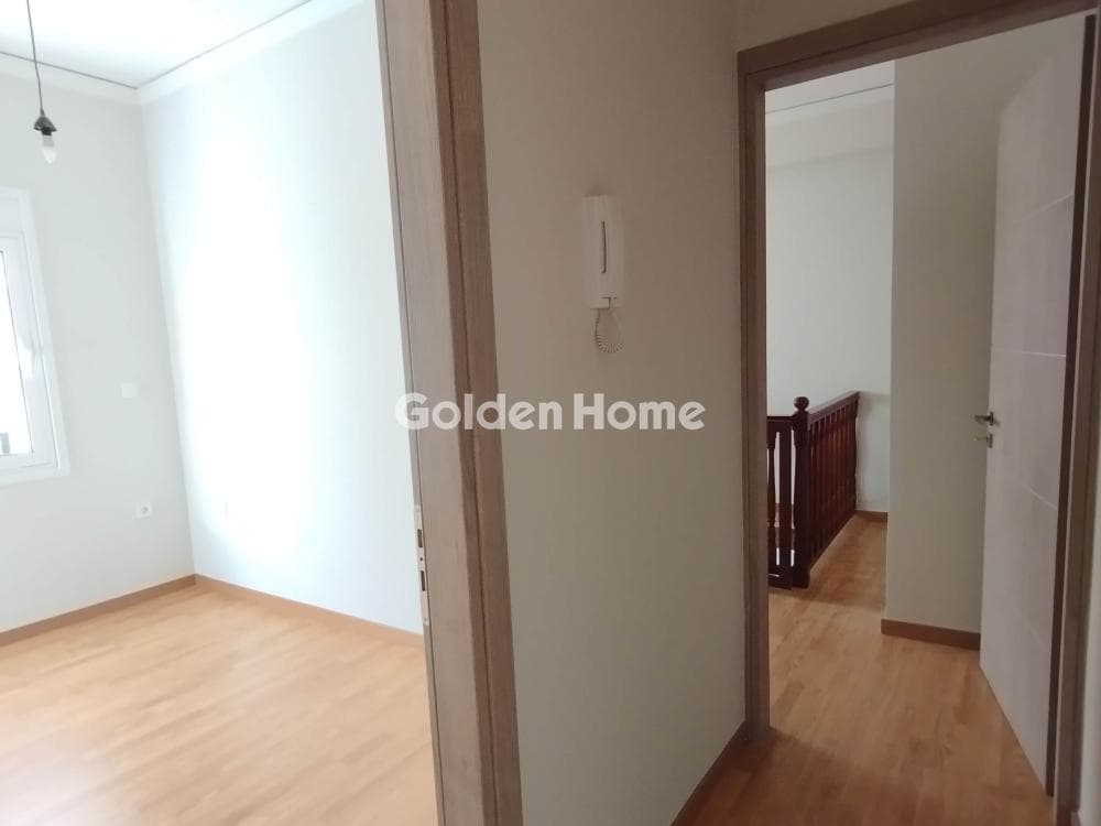Apartment in Agios Georgios, Nikaia — Photo 10 of 12