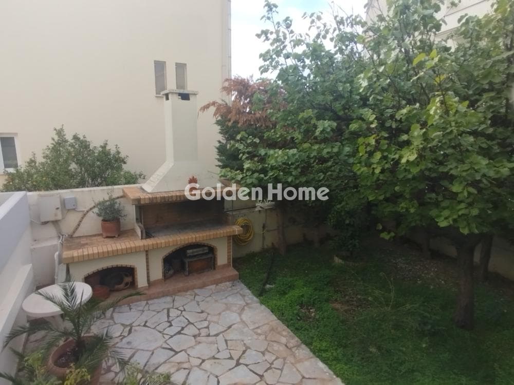 House in Eleftheroupoli, Nea Ionia — Photo 1 of 20