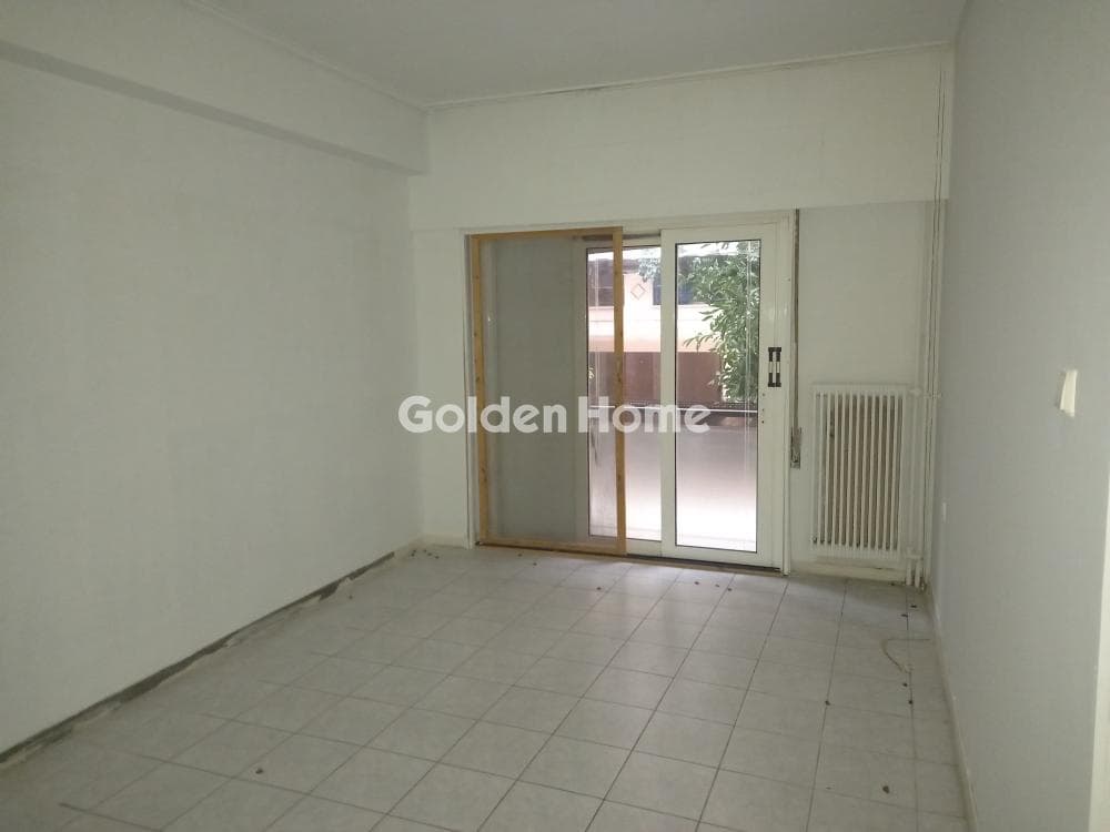 Apartment in Center, Tavros — Photo 4 of 12
