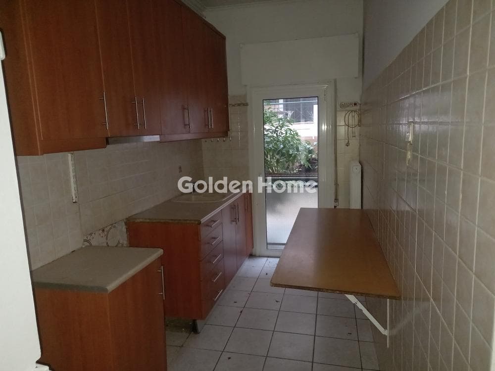 Apartment in Center, Tavros — Photo 3 of 12
