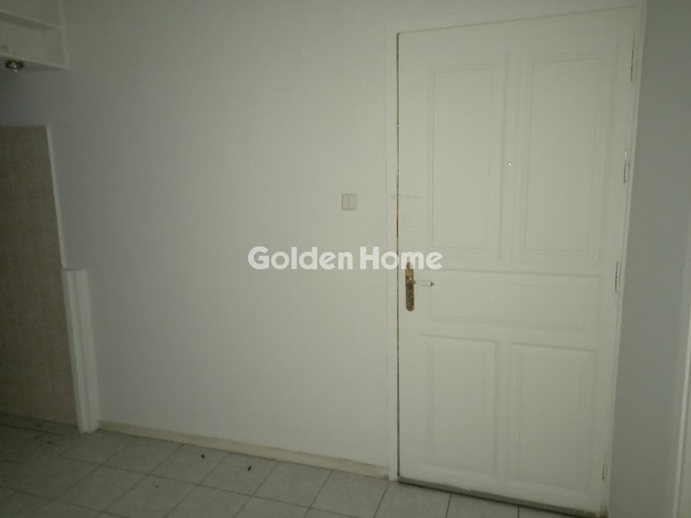 Apartment in Center, Tavros — Photo 9 of 12