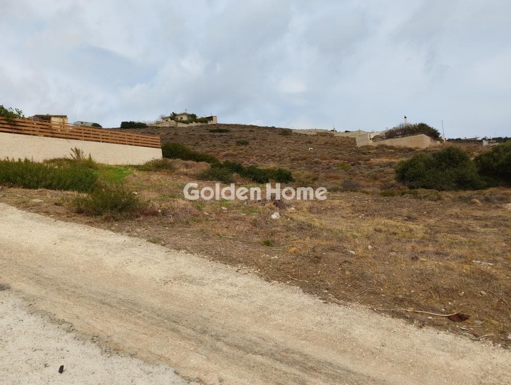 Parcel in Pefka, Keratea — Photo 1 of 5