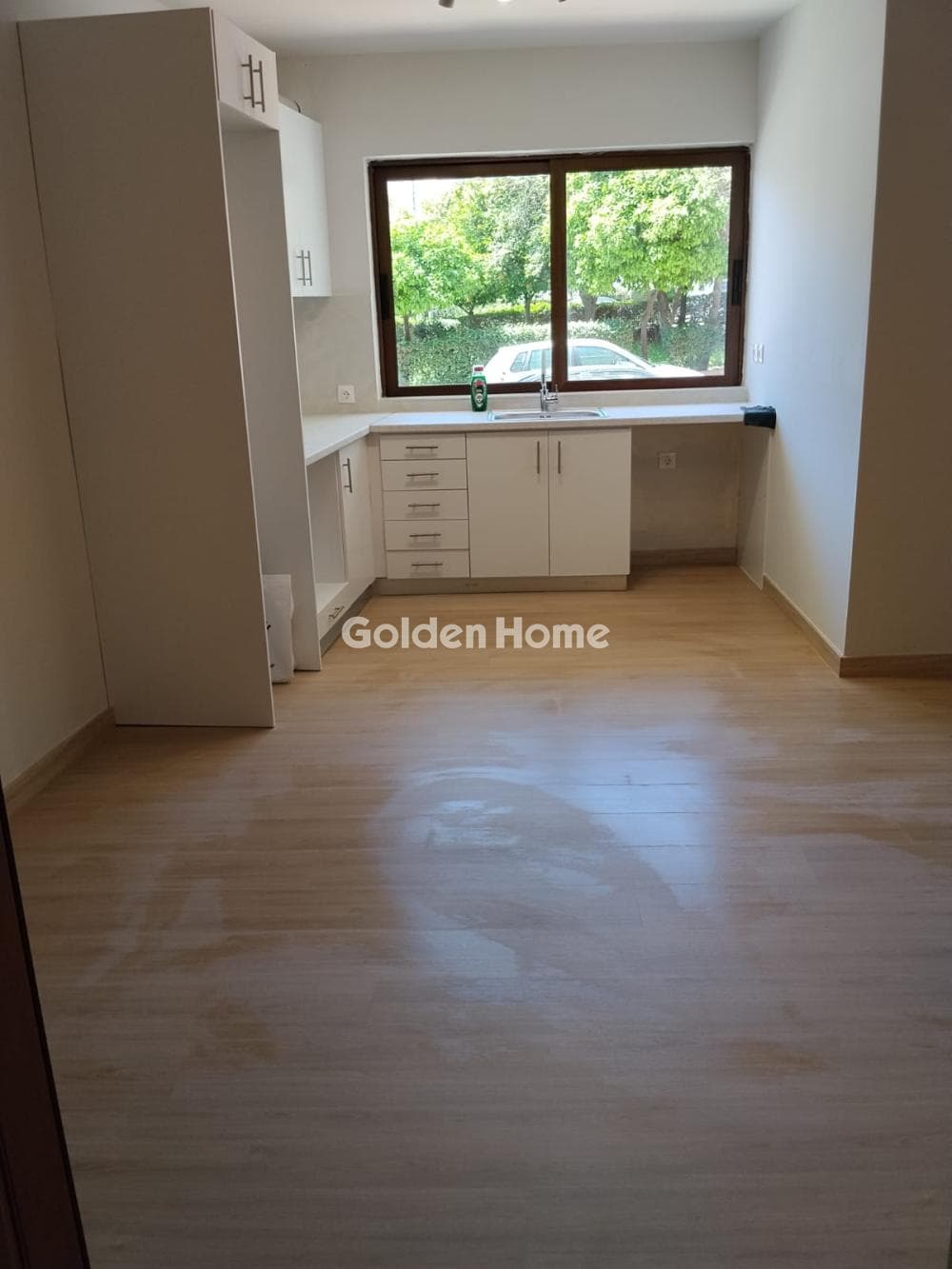Apartment in Evaggelistria, Nikaia — Photo 2 of 14