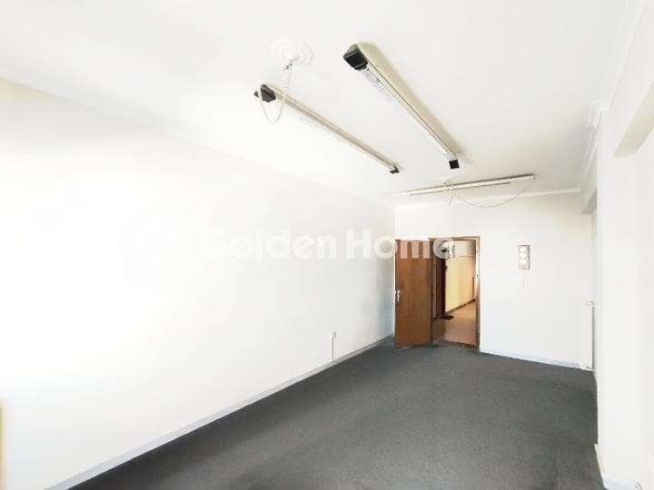 Office in Terpsithea, Piraeus — Photo 5 of 7