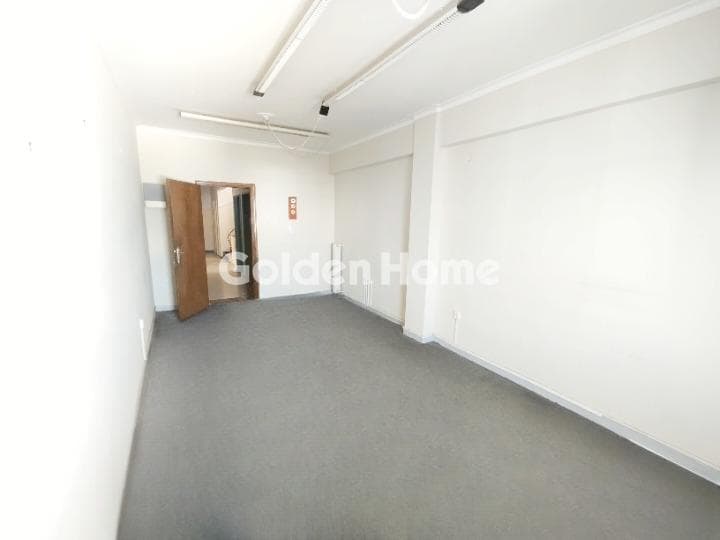 Office in Terpsithea, Piraeus — Photo 4 of 7