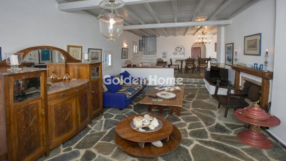 House in Kastro, Mykonos — Photo 14 of 17