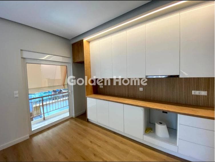 Apartment in Agios Panteleimonas, Patision - Acharnon — Photo 1 of 11