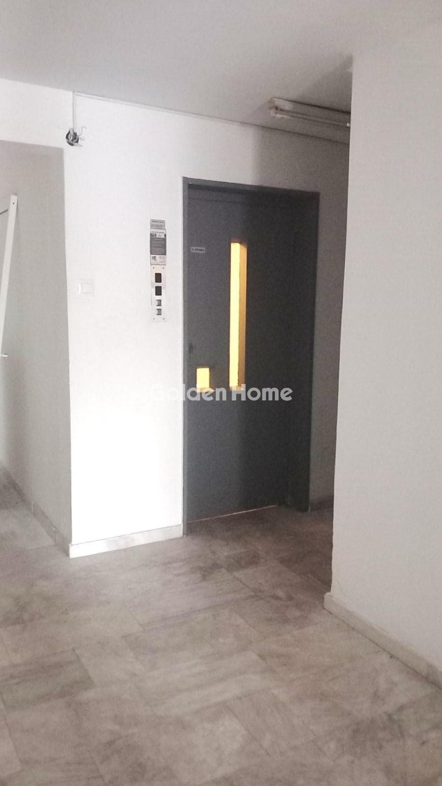 Γραφείο στην Καναπίτσα, Μεταμόρφωση — Φωτογραφία 14 από 15
