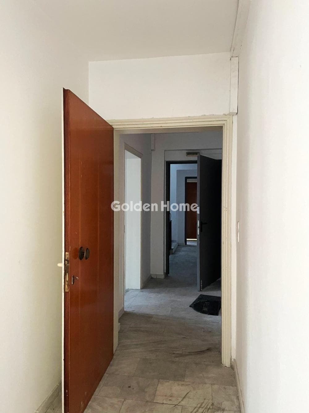 Γραφείο στην Καναπίτσα, Μεταμόρφωση — Φωτογραφία 9 από 14