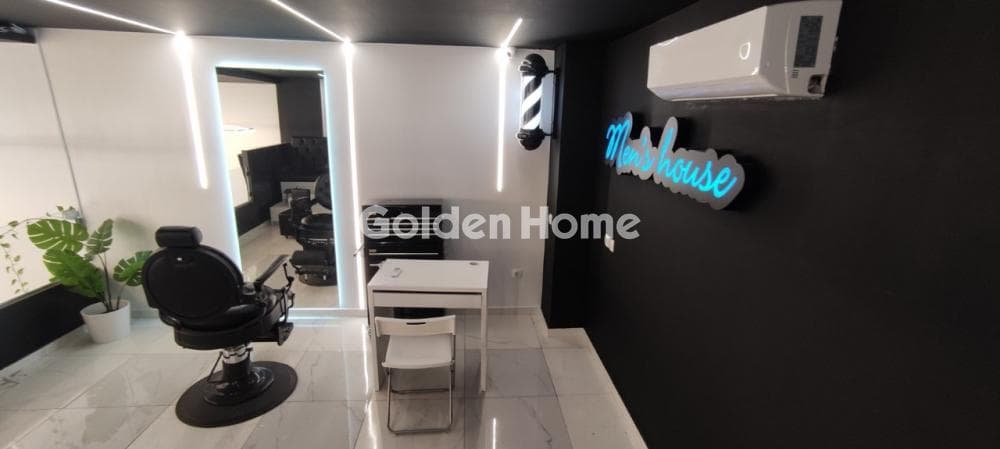 Retail Store in Pirnari, Glyfada — Photo 15 of 15