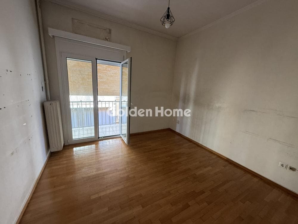 Apartment in Center, Nea Smyrni — Photo 3 of 15