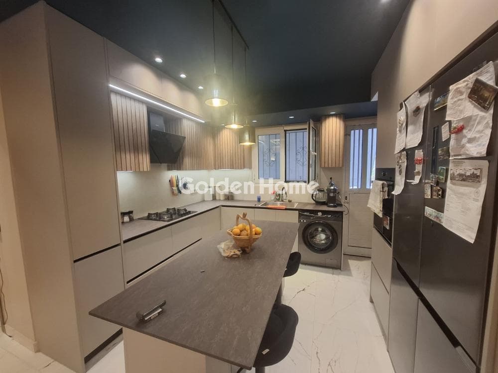 Apartment in Lazarou, Nea Ionia — Photo 2 of 22