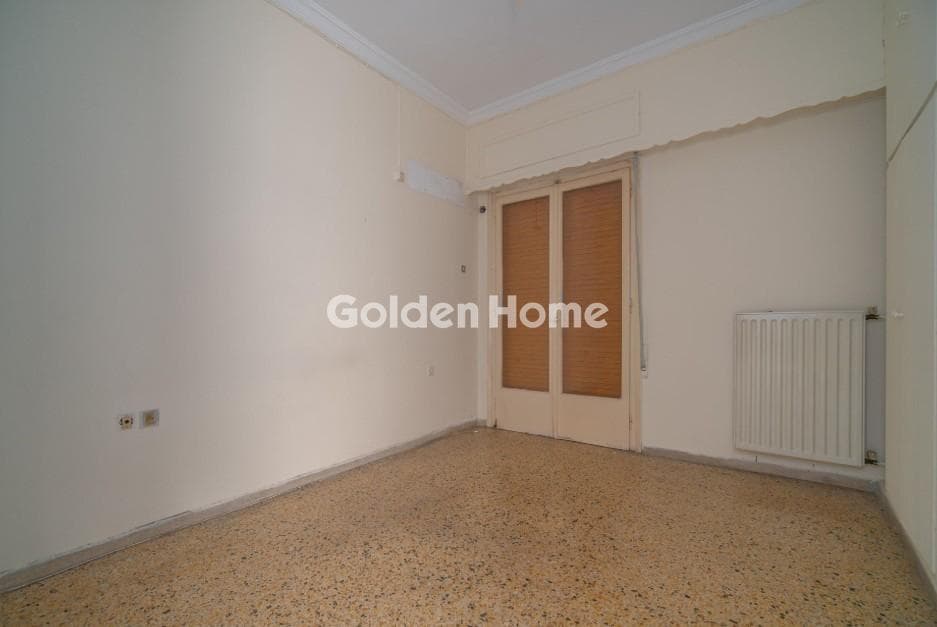 Apartment in Agios Georgios, Keratsini — Photo 10 of 24
