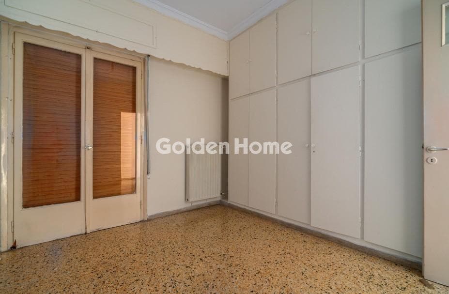 Apartment in Agios Georgios, Keratsini — Photo 11 of 24