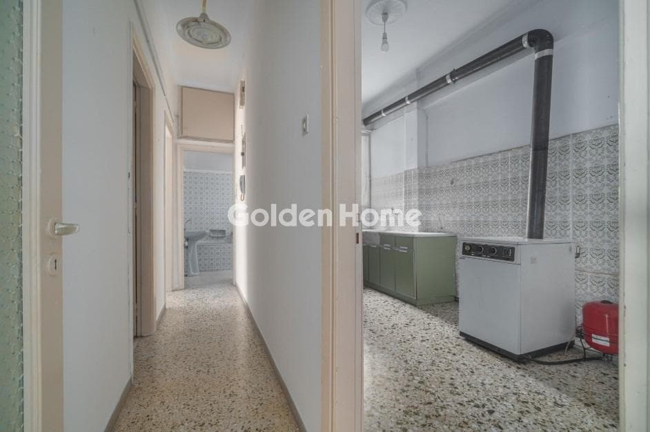 Apartment in Agios Georgios, Keratsini — Photo 17 of 24