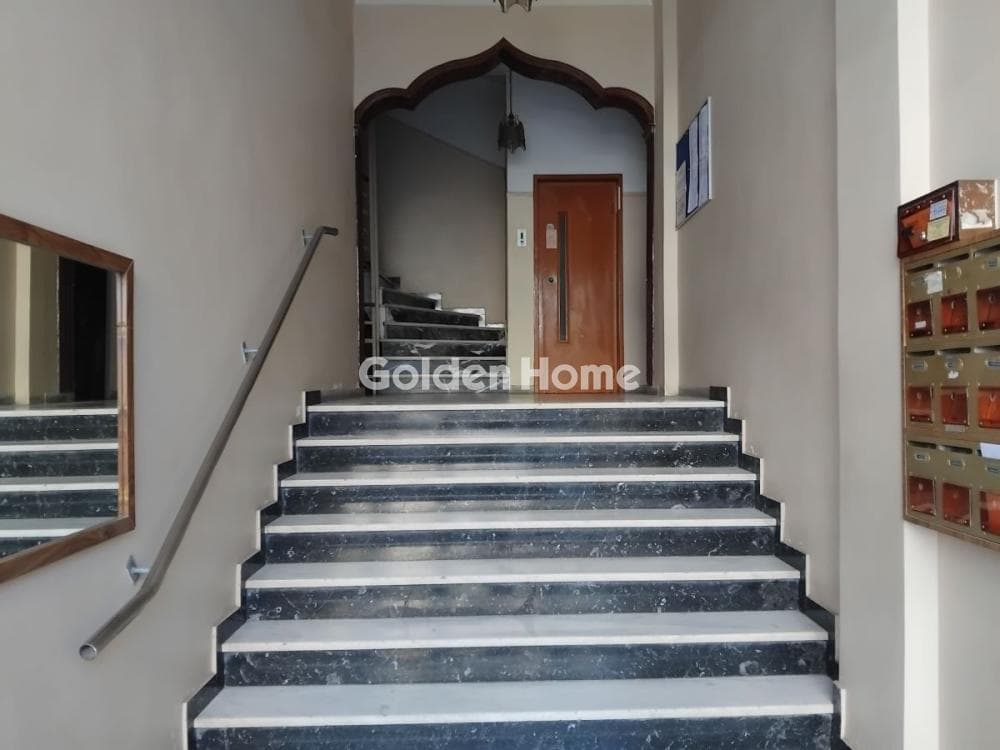 Apartment in Agios Georgios, Keratsini — Photo 23 of 24