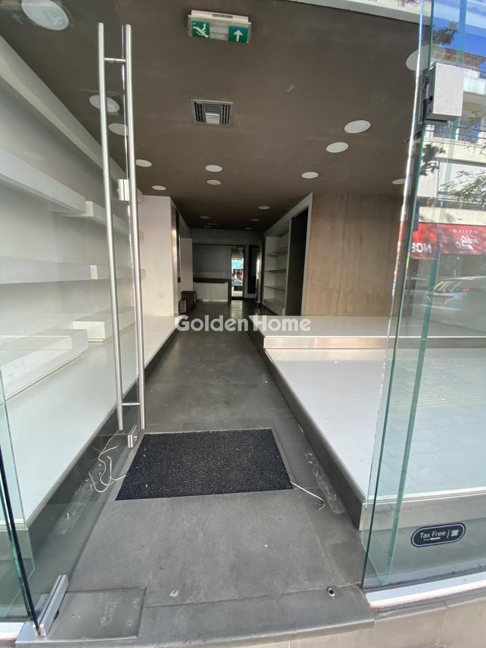 Retail Store in Neo Terma, Marousi — Photo 4 of 10