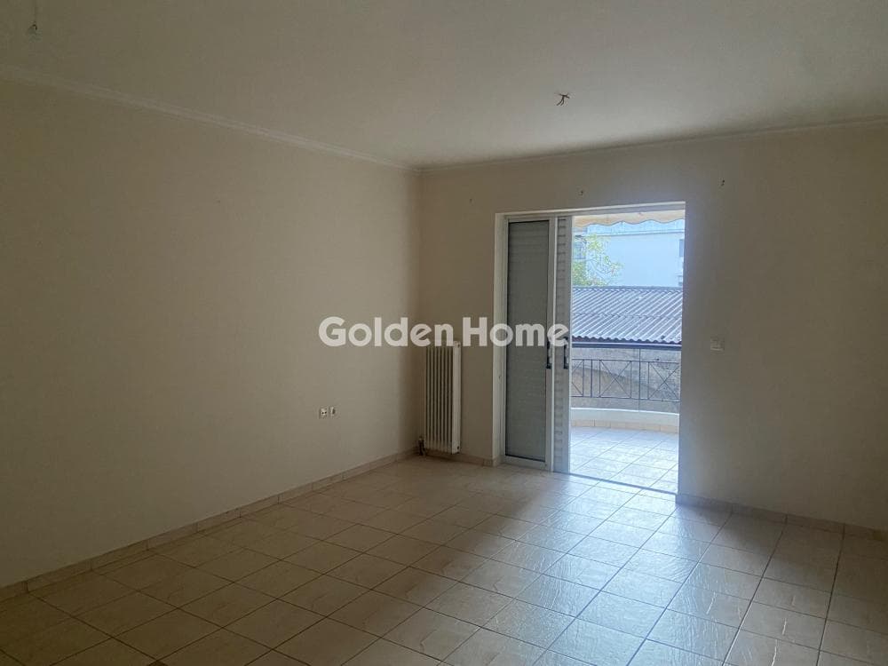 Apartment in Osios Loukas, Patisia — Photo 3 of 15