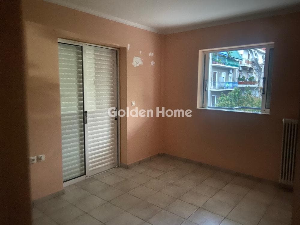 Apartment in Osios Loukas, Patisia — Photo 8 of 15