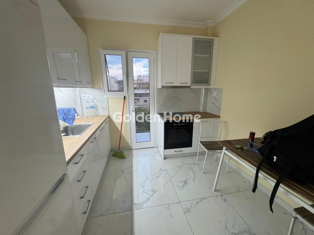 Apartment in Mouseio, Exarchia - Neapoli — Photo 4 of 17