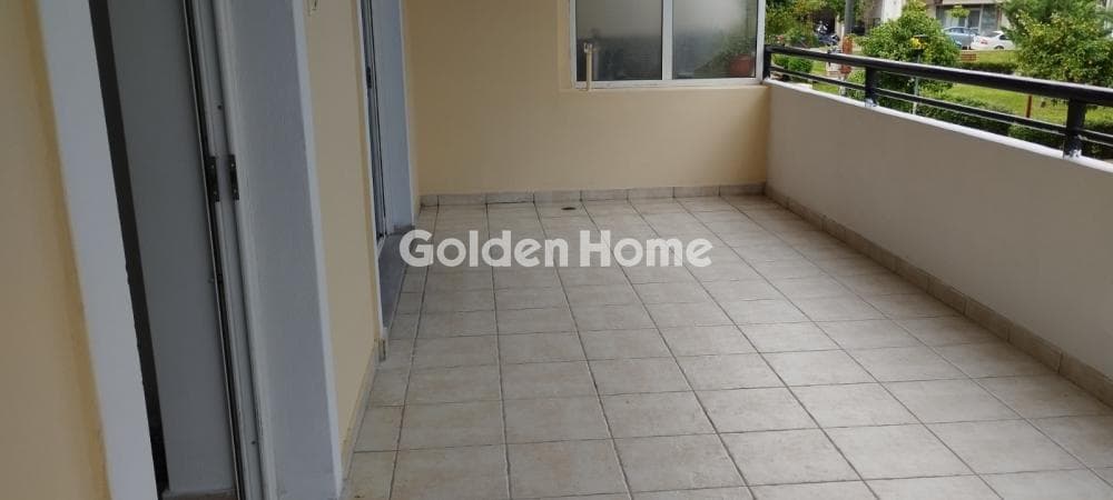 Apartment in Analipsi, Drapetsona — Photo 2 of 11
